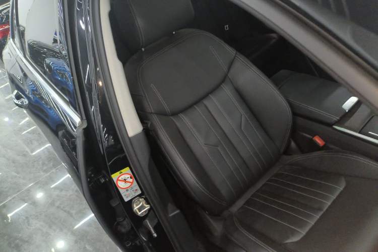 Used Audi A6L 2023 Revised 45 TFSI quattro Prestige Elegant Edition
