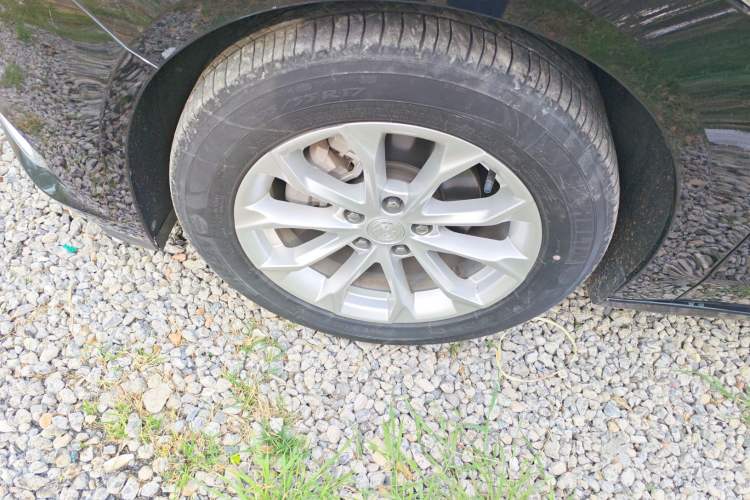 Used Buick LaCrosse 2022 552T Luxury Version Left Front Wheel Hub