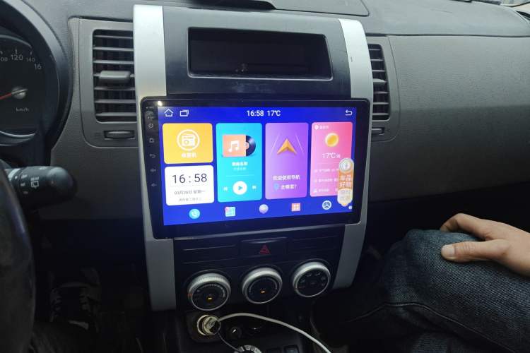 Used Nissan X-Trail 2010 2.5L CVT Flagship Edition 4WD Audio And AC Panel