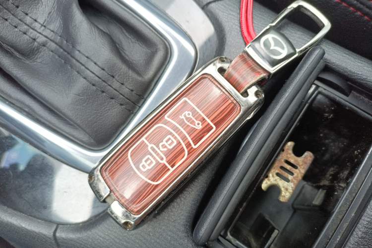 Used Mazda Atenza 2014 2.5L Blue Sky Prestige Edition
