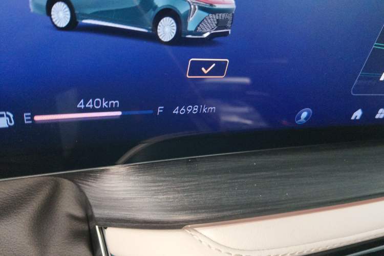 Used Buick Century 2023 2.0T Four-Seat Private Edition Odometer Close Up