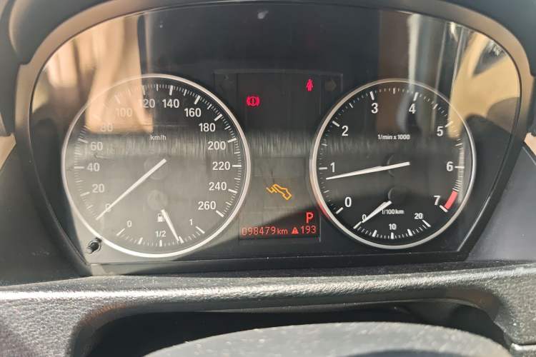 Used BMW X1 2012 sDrive18i Luxury Edition Instrument Cluster