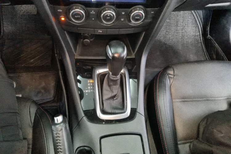 Used Mazda Atenza 2015 2.0L Blue Sky Luxury Edition