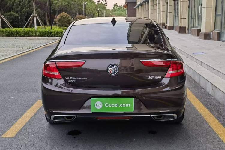 Used Buick LaCrosse 2018 28T Elite Edition Rear