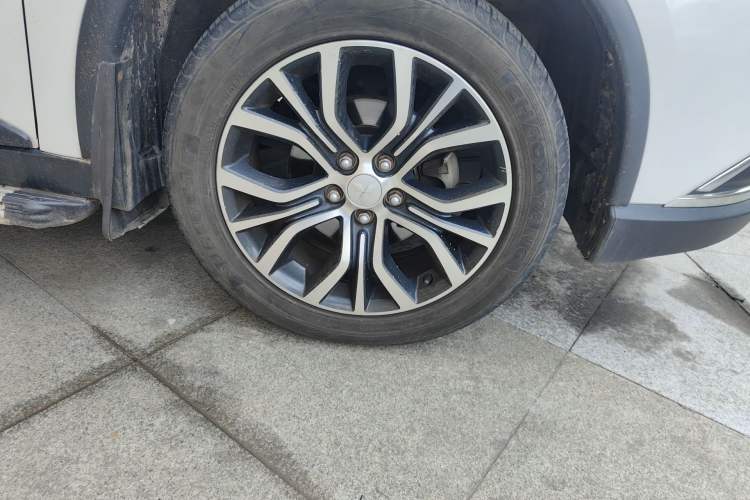 Used Mitsubishi Outlander 2016 2.4L 4x4 Elite Edition 5 Seats