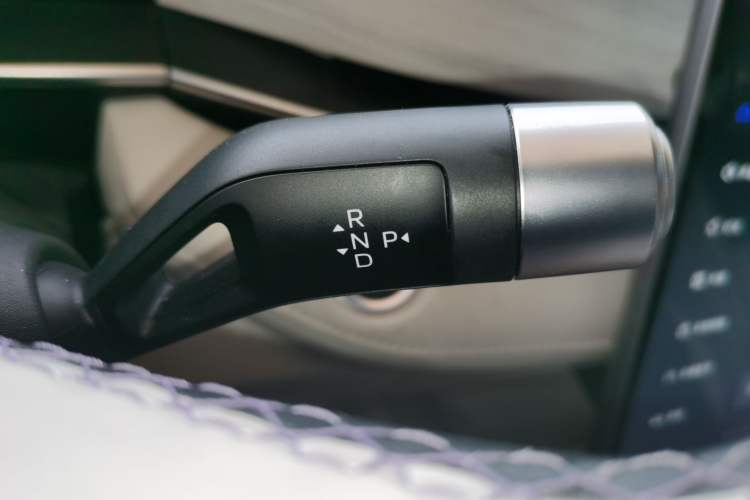 Used Geely Auto Preface 2024 Zhiqing 1.5TD Tiangong Edition Gear Lever