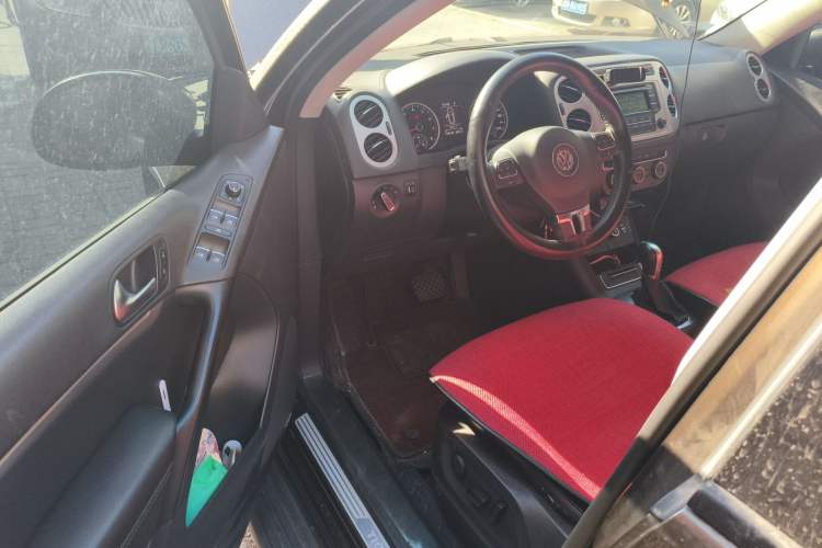 Used Volkswagen Tiguan 2015 1.8TSI Automatic Two-Wheel Drive Comfort Edition Driver Seat