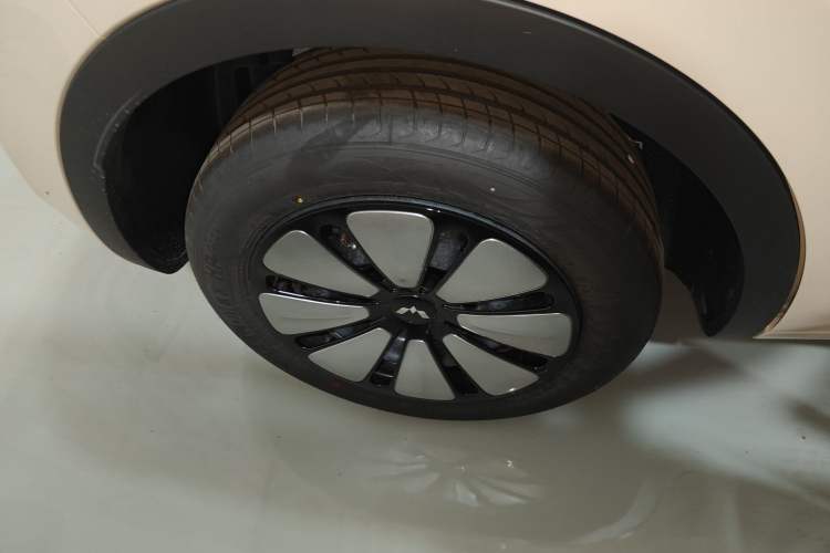 Used Wuling Bingo 2025 333 km Enjoyment Version
