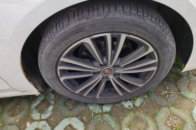 Used Roewe i6 2020 PLUS 1.6L CVT 4G Connected Glory Flagship Edition