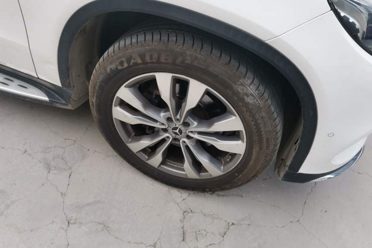 Used Mercedes-Benz GLE Coupe 2018 GLE 400 4MATIC Coupe SUV Right Front Wheel Hub