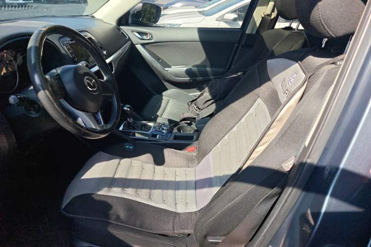 Used Mazda CX-5 2015 2.0L Automatic Two-Wheel Drive Urban Version
