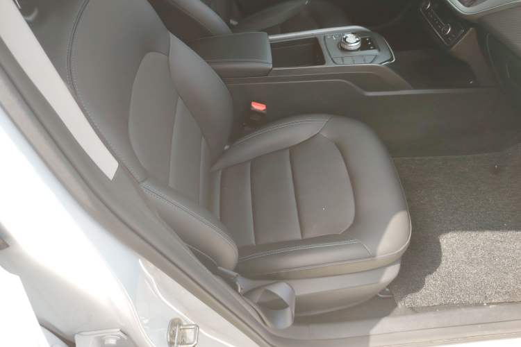 Used Geely Auto Emgrand New Energy 2022 EV Pro Ride-Hailing Version Lithium Iron Phosphate
