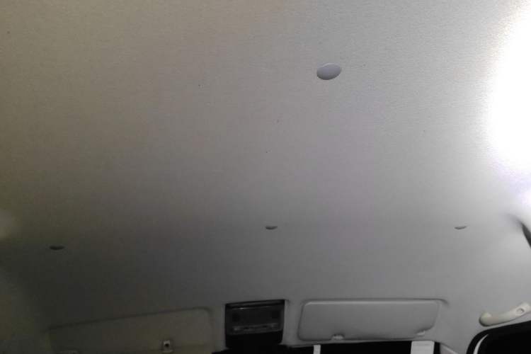 Used Jinbei Hiace X30 2013 1.3L Standard Version