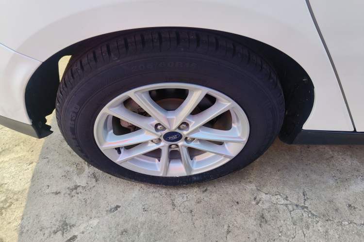 Used Ford Focus 2018 Hatchback Classic 1.6L Automatic Trendy SmartDrive Edition