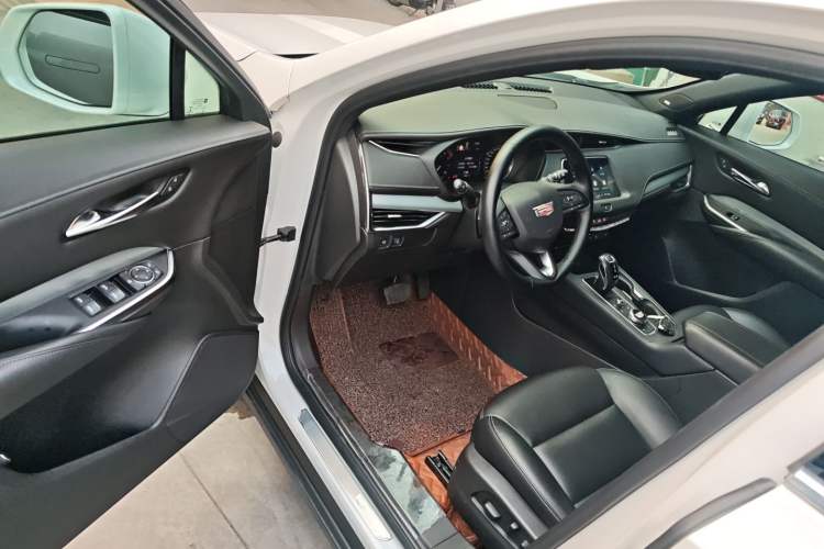 Used Cadillac XT4 2018 28T Two-Wheel Drive Leading Version Driver Seat