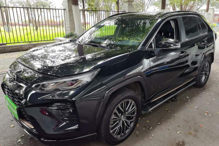 Used Toyota Wildlander 2024 2.0L CVT Two-Wheel Drive Luxury PLUS Edition