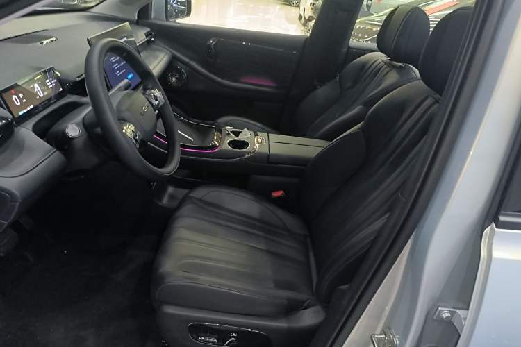 Used AION V 2024 Aion Tyrannosaurus 520 Intelligent Premium Edition