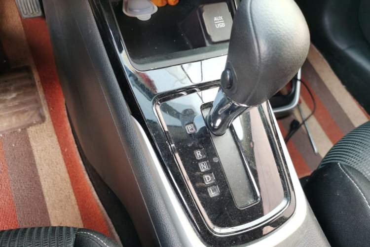 Used Nissan Tiida 2016 1.6L CVT Cool Dynamic Edition