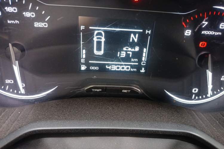 Used Wuling Jiachen 2022 1.5L Manual Enjoyment Elite Model
