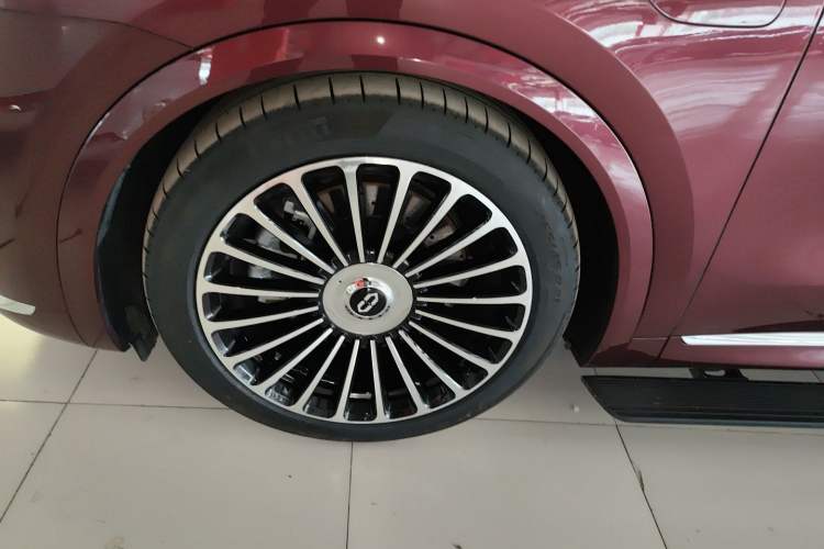 Used Hima AITO M8 2025 Extended-Range Ultra Version 53.4 kWh 5-Seater Edition