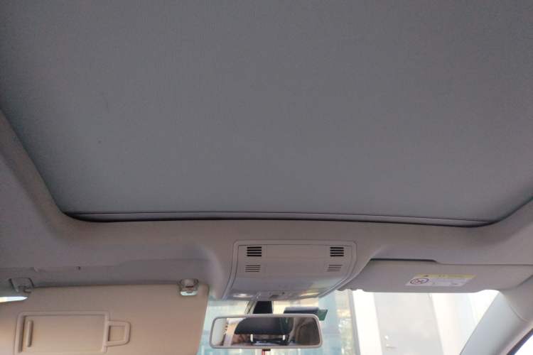 Used Volkswagen Golf Sportsvan 2016 230TSI Automatic Trend Edition Headliner