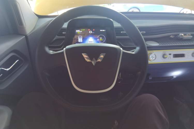 Used Wuling Hongguang MINIEV 2021 Macaron Fashion Model Lithium Iron Phosphate