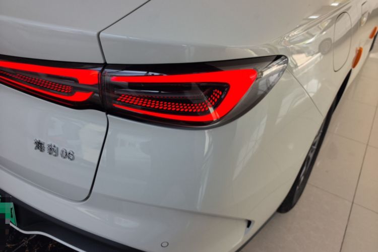 Used BYD Seal 06 New Energy 2024 DM-i 80KM Luxury Model Right Rear Taillight