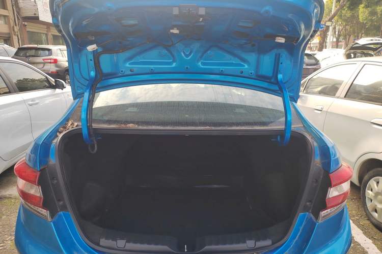 Used Luxgen S3 2016 1.6L Manual Smart Edition
