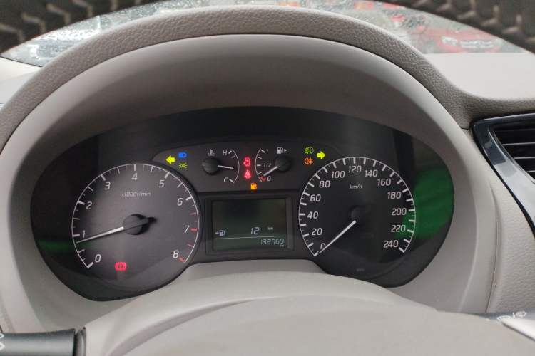 Used Nissan Sylphy 2012 1.6 XL Manual Luxury Edition Instrument Cluster