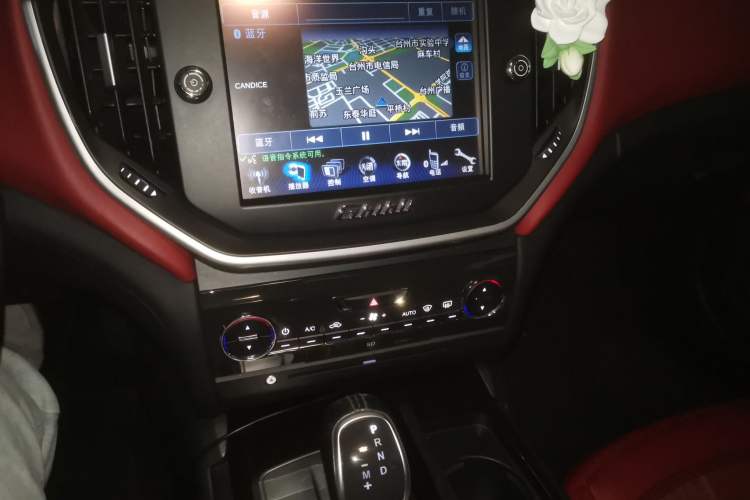 Used Maserati Ghibli 2014 3.0T Standard Edition Audio And AC Panel