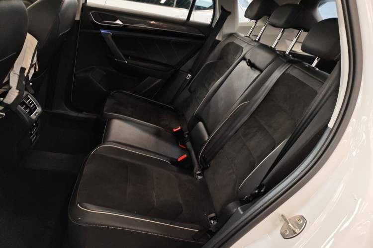 Used Volkswagen Tayron 2020 380TSI Four-Wheel Drive Luxury Connect Pro Edition Left Rear Seat