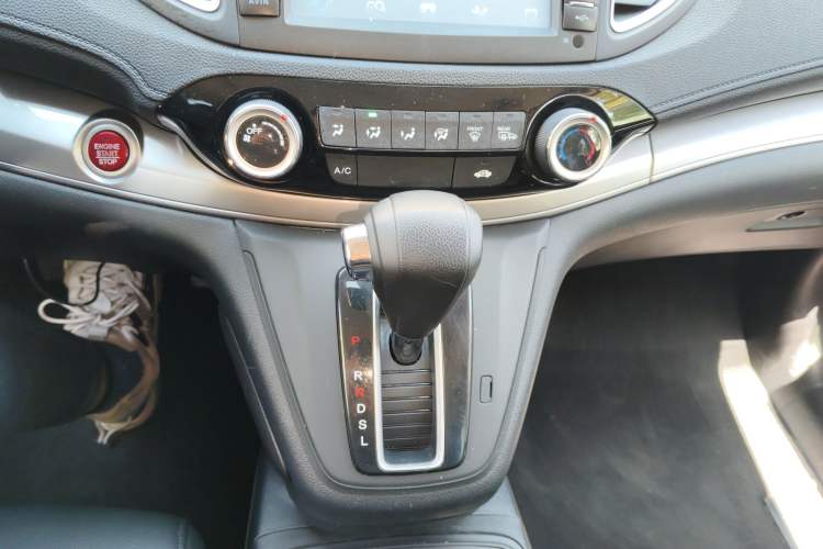 Used Honda CR-V 2015 2.0L two-wheel drive Fashion Edition