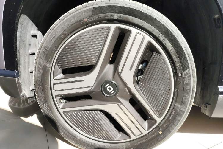 Used CHANGAN NEVO E07 2025 All-Electric 4x4 90kWh Ultra High-Performance Edition
