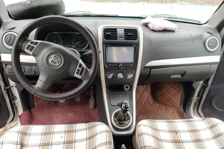 Used Suzuki Wagon R X5 2015 1.4L Cruise Model China IV
