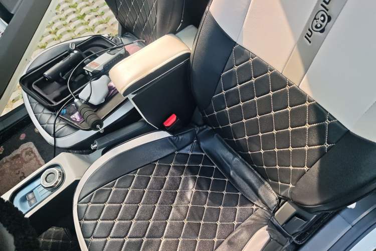 Used Geely Galaxy Panda 2023 Panda Mini 200km Endurance Bear Left Front Seat