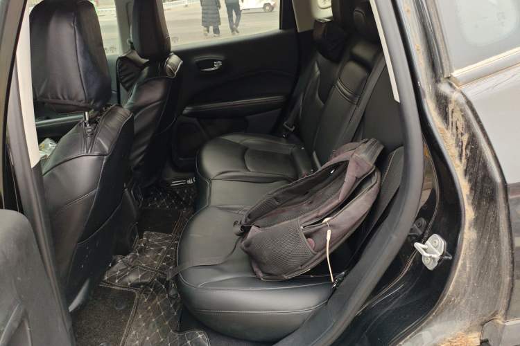 Used Jeep Compass 2017 200T Automatic Family Enjoyment Four-Wheel Drive Edition
