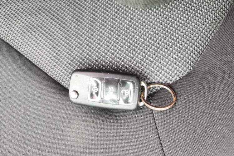 Used Volkswagen Jetta 2017 1.4L Manual Fashion Edition Vehicle Key