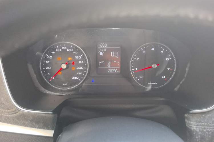 Used Roewe RX5 2016 20T Two-Wheel Drive Manual Flagship Edition