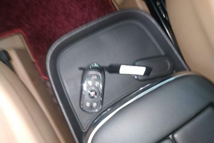 Used Buick GL8 2021 ES Land Cruiser 653T Flagship Model