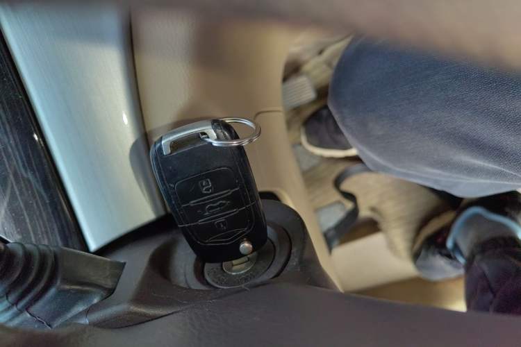 Used Baojun 730 2016 1.5L Manual Comfort Version 7 Seats China V Emission Standard