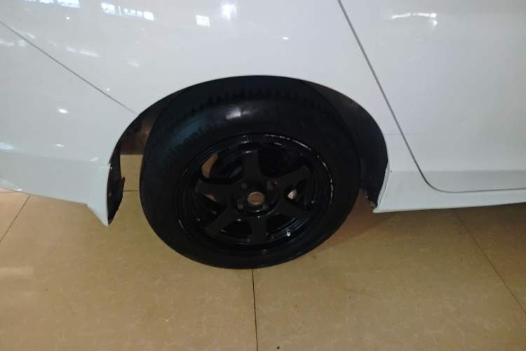 Used Honda City 2015 1.5L CVT Comfort Version Right Rear Wheel Hub