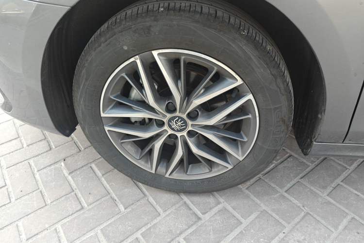 Used BYD Qin PLUS 2024 Honor Edition EV 420KM Leading Model
