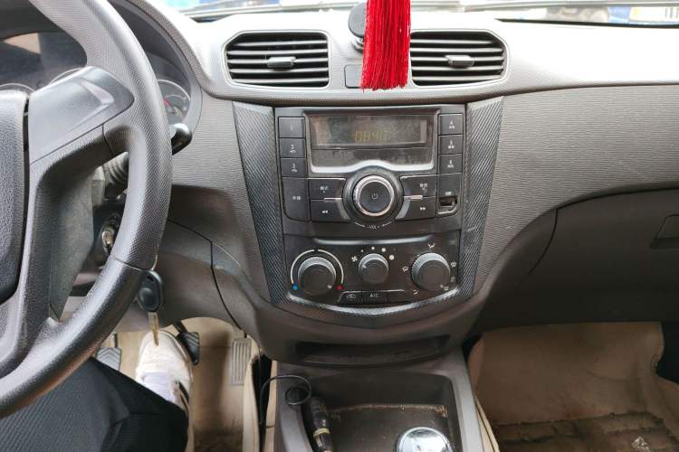 Used Wuling Hongguang 2015 1.2L S Base Model China V Standard