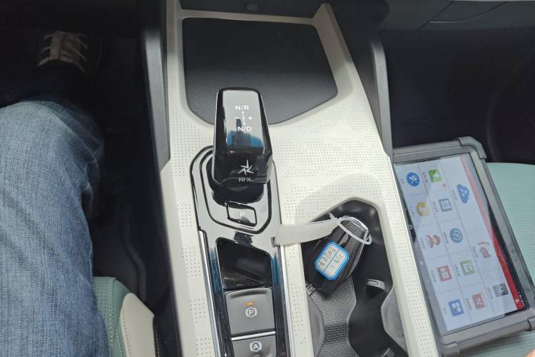 Used Geely Auto Emgrand L HiP 2022 1.5TD-DHT Pro 100KM Super Clean