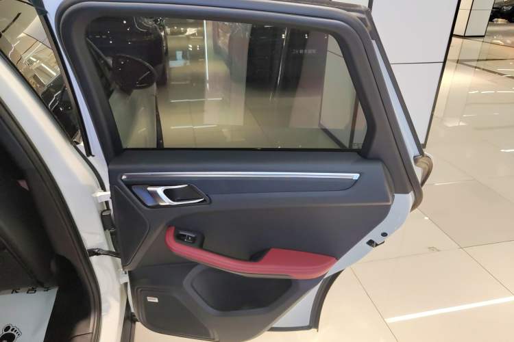 Used Porsche Macan 2023 Macan T 2.0T