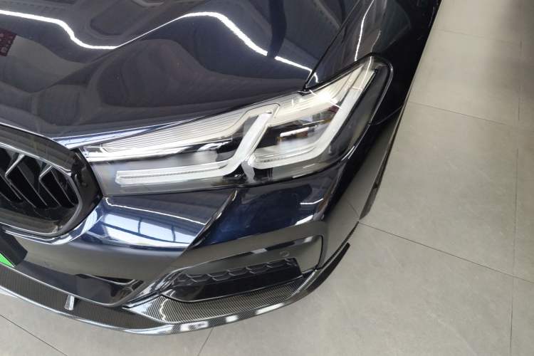 Used BMW 5 Series (Import) 2021 525i M Sport Package
