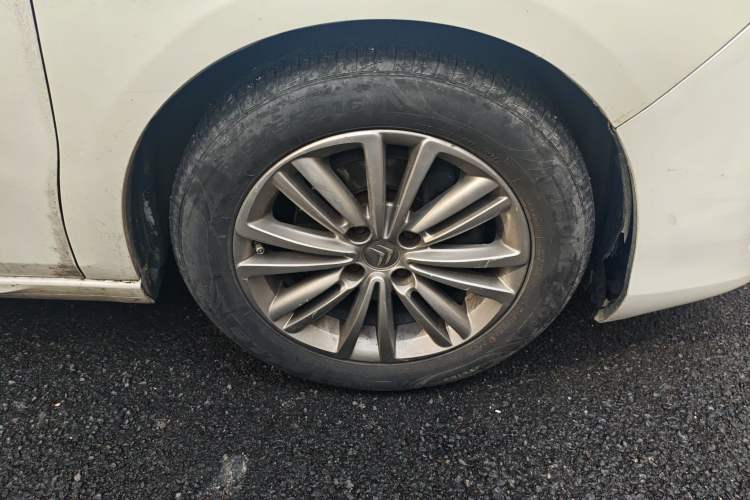 Used Citroen C4L 2013 1.6L Manual Jingzhi Edition Right Front Wheel Hub