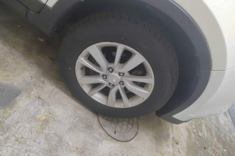 Used HYOSOW S6 2016 1.5T Manual Leading Model Right Front Wheel Hub