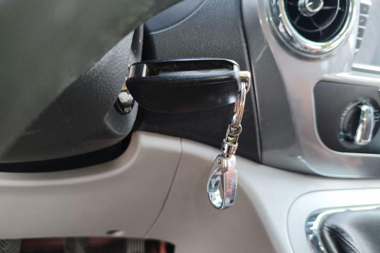 Used JAC Refine M3 2015 Maker Edition 1.6L Luxury Smart Version