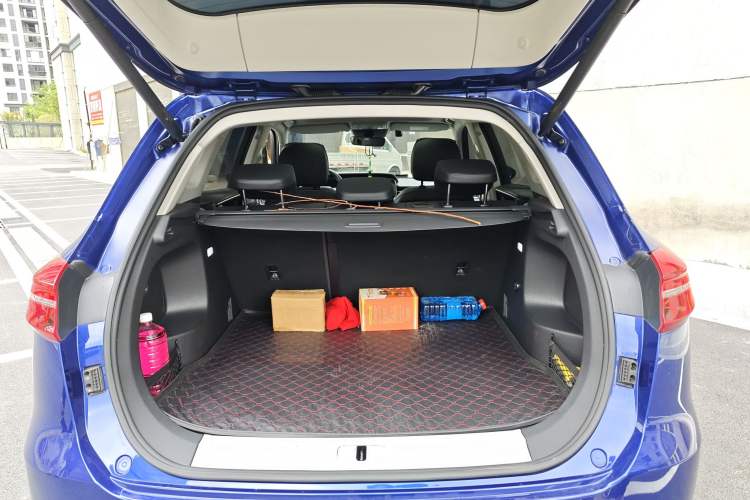 Used Hongqi HS5 2022 Revised Version 2.0T Smart Connect Flagship Edition
